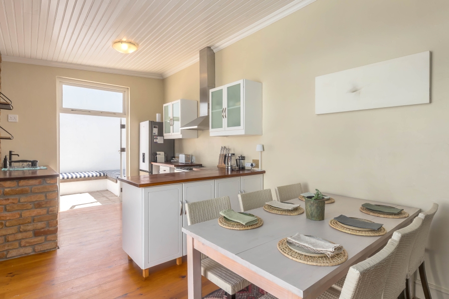 To Let 2 Bedroom Property for Rent in Tamboerskloof Western Cape